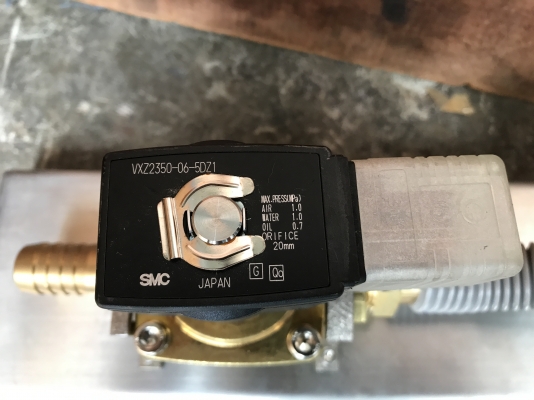 ขายชุดวาล์วคอนโทรล ระบบลม เป็นทองเหลือง ของใหม่ไม่เคยใช้งานครับ