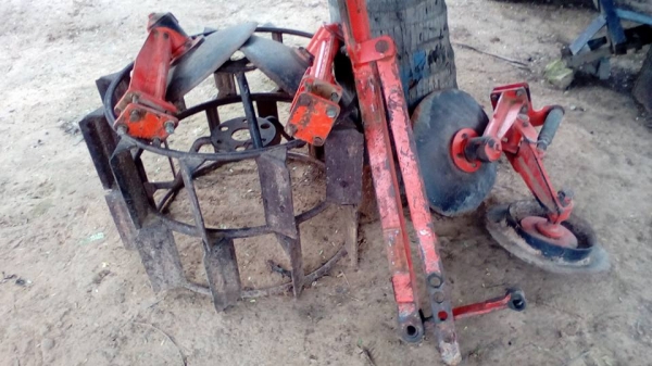 KUBOTA  KRT 140 สวยๆๆพร้อมใช้ อุปกรณ์ ดันหน้า พาลหลังสวย  ล้อเหล็กสวย KUBOTA  KRT 140 สวยๆๆพร้อมใช้ อุปกรณ์ ดันหน้า พาลหลังสวย  ล้อเหล็กสวย