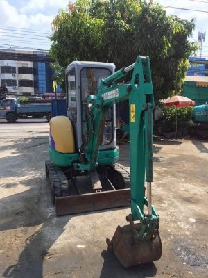 ขายKOMATSU PC20MR  เก่าญี่ปุ่นแท้  สภาพสวย  พร้อมเก๋ง  ลองระบบกันได้ทุกวัน  โทร  089-3818694  ดวงนภา