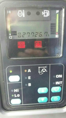 ขาย 1,350,000  KOMATSU PC200-7 สวย (มือเดียวจากห้าง) เครื่องดี ปั้มแรง โช่หนา เอวแน่น ไฟฟ้าครบ แอร์เย็น เอกสารเล่มทะเบียน รถอยู่ จ.นครราชสีมา 090-772-3710 090-772-3708