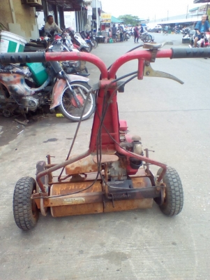 เครื่องตัดหญ้ามีแรงอัดต้องซ่อม ลด 5300.- เครื่องตัดหญ้ามีแรงอัดต้องซ่อม ลด 5300.-