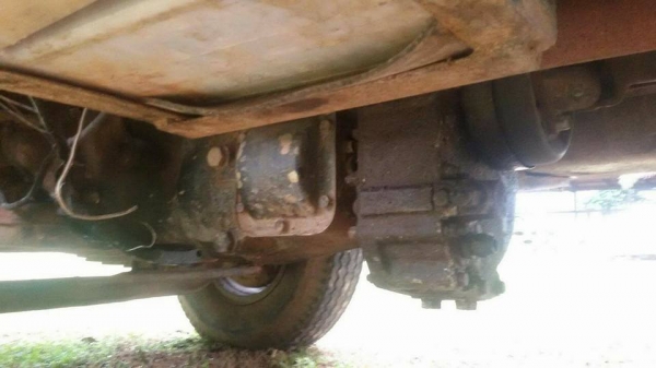 ขายรถ6ล้อ KS 115แรง สโลกลาง ราคา190,000 สนใจโทร 090-8588220 093-3258446 www.narong2truck.com www.tru