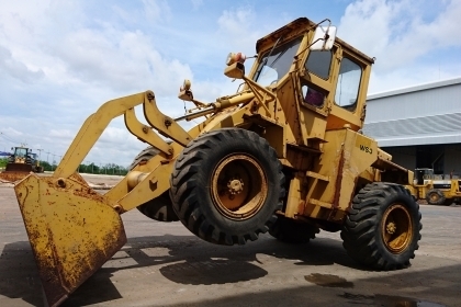 ขายรถตักล้อยาง MITSUBISHI WS3 (สภาพดี) ขายรถตักล้อยาง MITSUBISHI WS3 (สภาพดี)