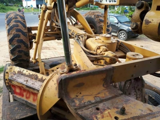 ขาย 3,500,000 รถเกรด CAT 120 HV5FM 8,000 ชม.เครืองดี เกียร์แรง รถสวยพร้อมใช้  รถอยู่ บุรีรัมย์ โทร&amp;ไอดีไลน์ 0610710295