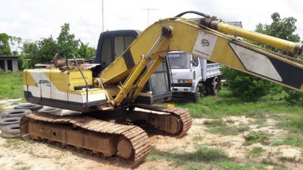 ขาย 495,000 บาท KOBELCO SK120 MARK 3 เครื่องดี ปั้มแรง โช่หนา เอวแน่น เอกสารอินวอยท์   รถอยู่ จ.ศรีสะเกษ โทร&amp;ไอดีไลน์ 0610710295