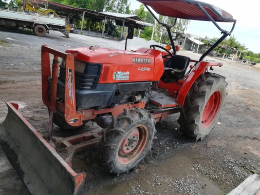 Kubota L4508 ปี51 ชั่วโมงน้อย เล่มพร้อม ไม่มีหางนะครับ Kubota L4508 ปี51 ชั่วโมงน้อย เล่มพร้อม ไม่มีหางนะครับ
