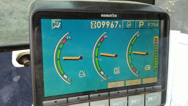 รถแบคโฮ KOMATSU PC 160 - 8. , ( รถทำงาน 9,xxx ชม. ) สนใจติดต่อ 081 - 6079515