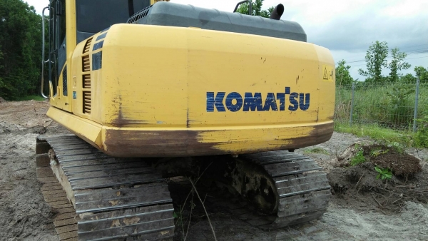 รถแบคโฮ KOMATSU PC 160 - 8. , ( รถทำงาน 9,xxx ชม. ) สนใจติดต่อ 081 - 6079515