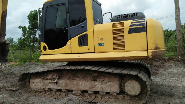 รถแบคโฮ KOMATSU PC 160 - 8. , ( รถทำงาน 9,xxx ชม. ) สนใจติดต่อ 081 - 6079515 รถแบคโฮ KOMATSU PC 160 - 8. , ( รถทำงาน 9,xxx ชม. ) สนใจติดต่อ 081 - 6079515