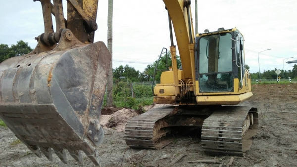 รถแบคโฮ KOMATSU PC 160 - 8. , ( รถทำงาน 9,xxx ชม. ) สนใจติดต่อ 081 - 6079515