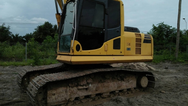 รถแบคโฮ KOMATSU PC 160 - 8. , ( รถทำงาน 9,xxx ชม. ) สนใจติดต่อ 081 - 6079515 รถแบคโฮ KOMATSU PC 160 - 8. , ( รถทำงาน 9,xxx ชม. ) สนใจติดต่อ 081 - 6079515