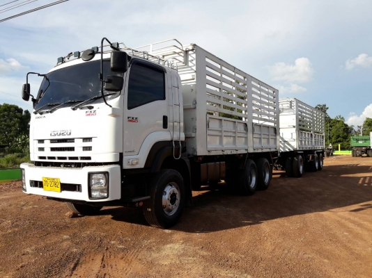 Isuzu 360 แรง ปี 56 แม่ลูกกระบะไม่ดัมพ์ ลูก 3 เพลา 7 เมตร ไมล์แสนสอง