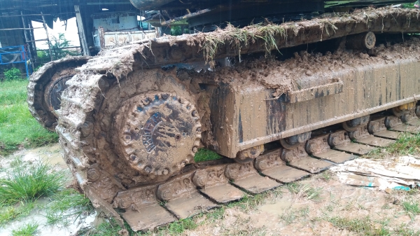 ขาย 980,000 หัวลาก ISUZU  DECA 320 ปี 48 เครื่องเดิมดี เกียร์เดิมแรง หัวบาง ยางดี คัชซีสวย เอกสารพร้อมโอน รถอยู่ ชลบุรี 090-772-3710 090-772-3708