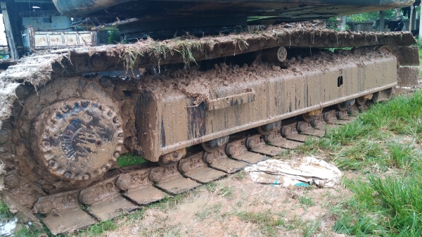 ขาย 980,000 หัวลาก ISUZU  DECA 320 ปี 48 เครื่องเดิมดี เกียร์เดิมแรง หัวบาง ยางดี คัชซีสวย เอกสารพร้อมโอน รถอยู่ ชลบุรี 090-772-3710 090-772-3708