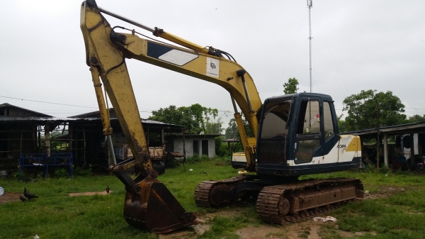 ขาย 980,000 หัวลาก ISUZU  DECA 320 ปี 48 เครื่องเดิมดี เกียร์เดิมแรง หัวบาง ยางดี คัชซีสวย เอกสารพร้อมโอน รถอยู่ ชลบุรี 090-772-3710 090-772-3708