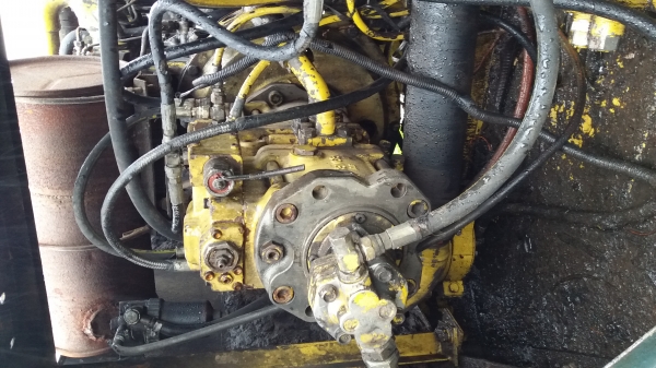 ขาย 980,000 หัวลาก ISUZU  DECA 320 ปี 48 เครื่องเดิมดี เกียร์เดิมแรง หัวบาง ยางดี คัชซีสวย เอกสารพร้อมโอน รถอยู่ ชลบุรี 090-772-3710 090-772-3708