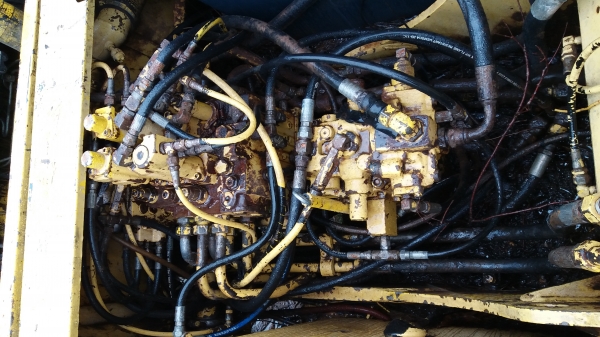 ขาย 980,000 หัวลาก ISUZU  DECA 320 ปี 48 เครื่องเดิมดี เกียร์เดิมแรง หัวบาง ยางดี คัชซีสวย เอกสารพร้อมโอน รถอยู่ ชลบุรี 090-772-3710 090-772-3708