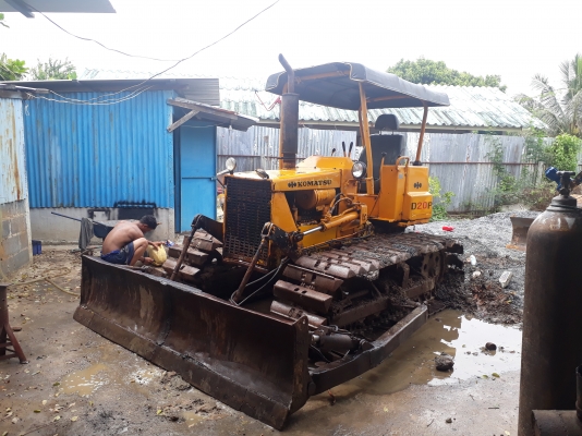 ขายแทร็กเตอร์ KOMATSU D 20-5 รถสวยราคาถูก