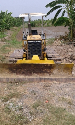 แทรคเตอร์ ตีนเป็ด KOMATSU D2-6 สใล5ทศทาง สวยพร้อมใช้