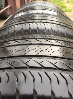 ยาง Bridgestone 265 70 16 ปี16 ดอกเยอะ ไม่มีปะ ใช้ยาว ราคาไม่แพง