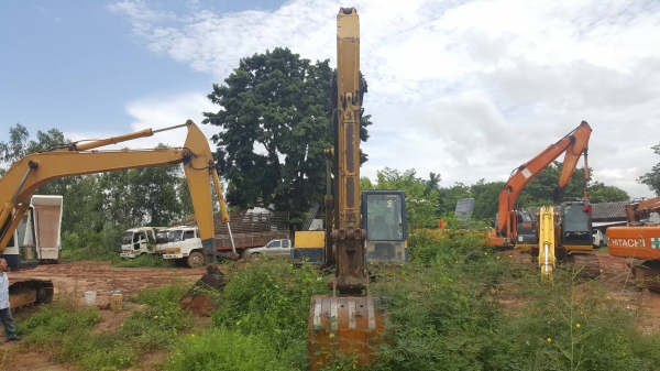 ขาย แบคโฮ KOMATSU PC200-3 เอกสารเล่มทะเบียนครบ เครื่องเดิม ปั้มดี ช่วงล่างมีใบแทรคหัก 2 ใบ เอกสารเล่มทะเบียนครบ ขาย แบคโฮ KOMATSU PC200-3 เอกสารเล่มทะเบียนครบ เครื่องเดิม ปั้มดี ช่วงล่างมีใบแทรคหัก 2 ใบ เอกสารเล่มทะเบียนครบ