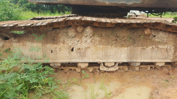 ขาย แบคโฮ KOMATSU PC200-3 เอกสารเล่มทะเบียนครบ เครื่องเดิม ปั้มดี ช่วงล่างมีใบแทรคหัก 2 ใบ เอกสารเล่มทะเบียนครบ