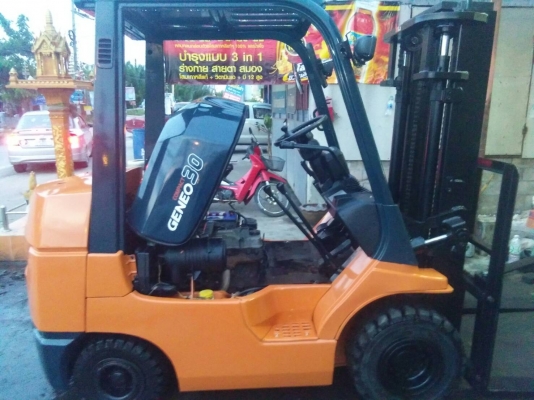 ขาย รถโฟรคลิฟท์ โตโยต้า รุ่น 7 ดีเซล 3 ตัน