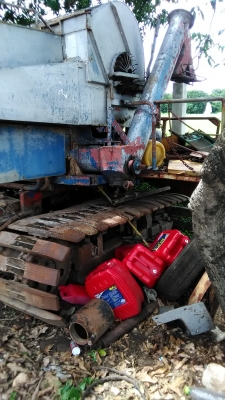 ขายครับ.....ช่วงล่างแทรกเตอร์    25000  บาท เอาไปทำเดินปั้นจั่นตอกเข็ม