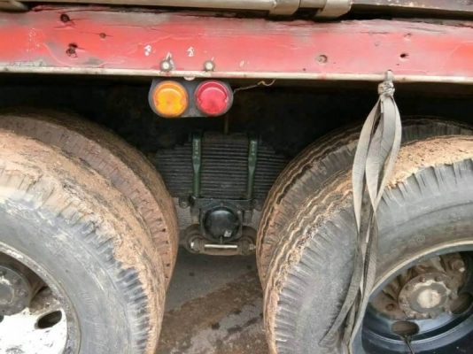 ขาย 299,000 บาท HINO FL177 เพลาเดียว เครื่อง EH700-168 แรง. หัวบาง ยางดี คัสชีสวย เอกสารเล่มทะเบียน 