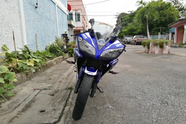 R15 2016 ลาย moto gp รถบ้านแท้ มือเดียว เล่มชุดโอนครบ ภาษีไม่ขาด