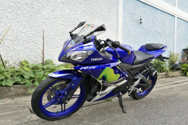 R15 2016 ลาย moto gp รถบ้านแท้ มือเดียว เล่มชุดโอนครบ ภาษีไม่ขาด