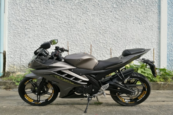 R15 2016 วิ่ง7000 รถบ้านแท้ มือเดียว เล่มชุดโอนครบ ภาษีไม่ขาด