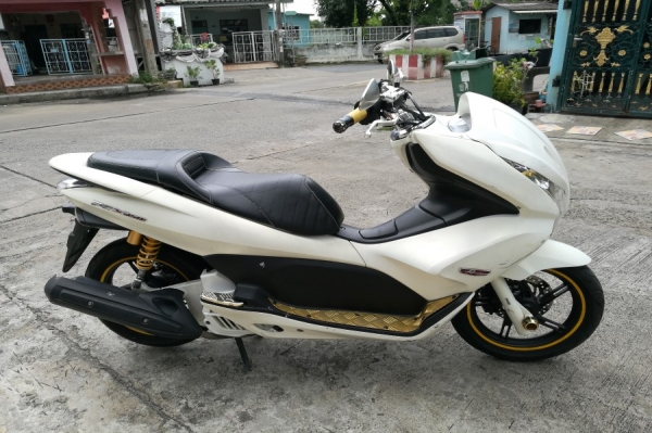 pcx150i 2013 รถบ้านแท้ มือเดียว เล่มชุดโอนครบ pcx150i 2013 รถบ้านแท้ มือเดียว เล่มชุดโอนครบ
