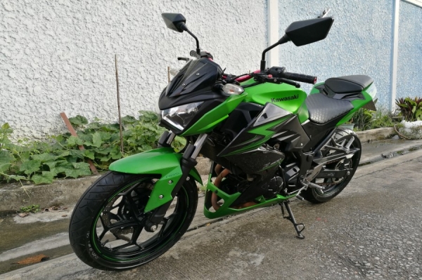 Z300 2015 วิ่ง9000 รถบ้านแท้ เจ้าของคนเดียว รูดบัตรได้ ใช้เงินออกรถ 18000 บาท