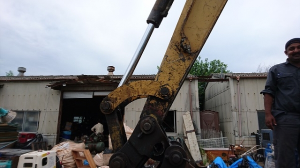 Caterpillar 305CCR 3521ชั่วโมง สต็อกญี่ปุ่น โทร. 080-6565422 (หนิง)