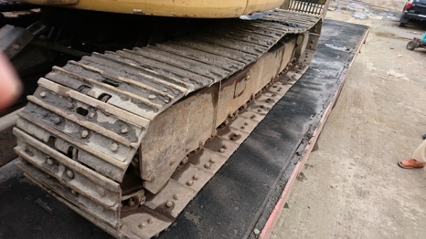 Caterpillar 305CCR 3521ชั่วโมง สต็อกญี่ปุ่น โทร. 080-6565422 (หนิง)