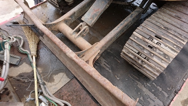 Caterpillar 305CCR 3521ชั่วโมง สต็อกญี่ปุ่น โทร. 080-6565422 (หนิง)