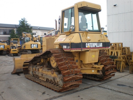 Caterpillar D5N  5614ชั่วโมง รถนอก โทร. 080-6565422 (หนิง)