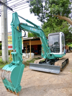 KOMATSU 40-7E ขนาดPC-40 รถเก่านอกมีเอกสารอินวอย&lt;มีVDOให้ชม&gt;☎️ติดต่อ 085-5632278 &lt;ราคาต่อรองได้&gt;