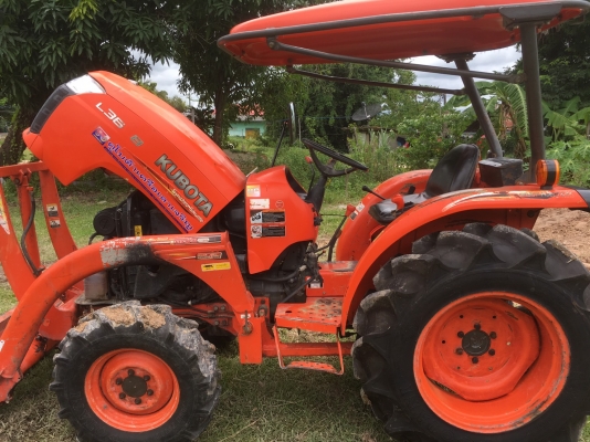 รถไถนานั่งขับคูโบต้า l3608 คานโค้ง พร้อมอุปกรณ์ 3 ชิ้นใบดันโรตารี่ และผาน 6 เอกสารเล่มทะเบียนพร้อมโอนครับ รถไถนานั่งขับคูโบต้า l3608 คานโค้ง พร้อมอุปกรณ์ 3 ชิ้นใบดันโรตารี่ และผาน 6 เอกสารเล่มทะเบียนพร้อมโอนครับ