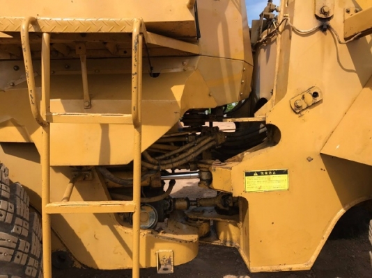 ขายรถตักล้อยาง CAT 936 รถนอกนำเข้าเองจากญี่ปุ่น สภาพสวยพร้อมใช้งาน มีVDOการทำงานครับ