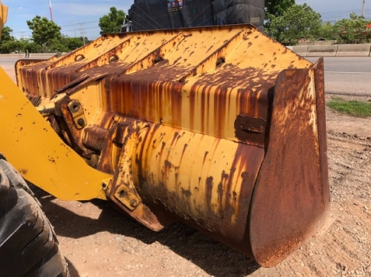 ขายรถตักล้อยาง CAT 936 รถนอกนำเข้าเองจากญี่ปุ่น สภาพสวยพร้อมใช้งาน มีVDOการทำงานครับ