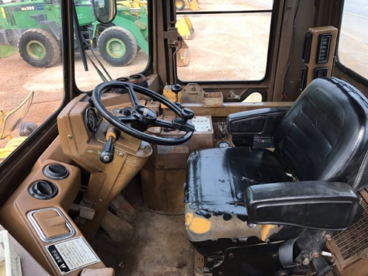 ขายรถตักล้อยาง CAT 936 รถนอกนำเข้าเองจากญี่ปุ่น สภาพสวยพร้อมใช้งาน มีVDOการทำงานครับ