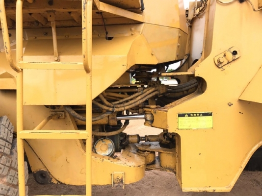 ขายรถตักล้อยาง CAT 936 รถนอกนำเข้าเองจากญี่ปุ่น สภาพสวยพร้อมใช้งาน มีVDOการทำงานครับ