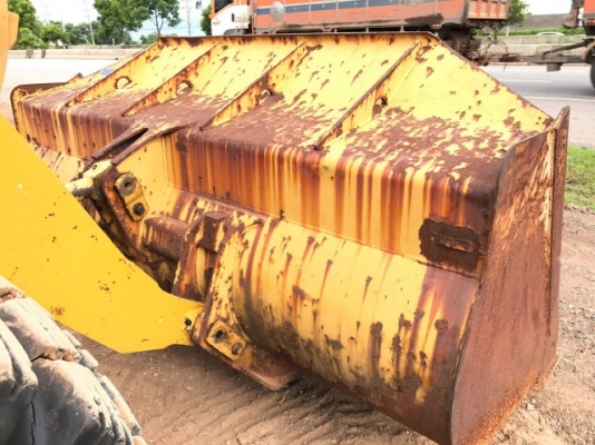 ขายรถตักล้อยาง CAT 936 รถนอกนำเข้าเองจากญี่ปุ่น สภาพสวยพร้อมใช้งาน มีVDOการทำงานครับ