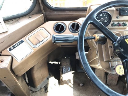 ขายรถตักล้อยาง CAT 936 รถนอกนำเข้าเองจากญี่ปุ่น สภาพสวยพร้อมใช้งาน มีVDOการทำงานครับ