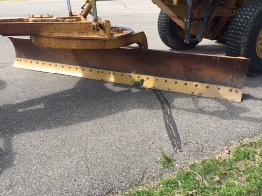 มาใหม่ 140G#72V114xx 9,800ชม. ปี1988 พร้อมติดตั้ง Scarifier รถจากอเมริกา สั่งได้เลยครับ 092-929-9942 ธีรเทพ