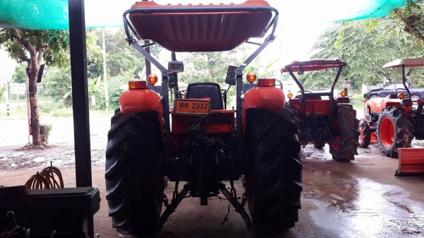 KUBOTA M6040SU