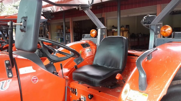KUBOTA M6040SU