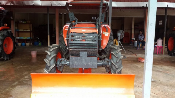 KUBOTA M6040SU KUBOTA M6040SU